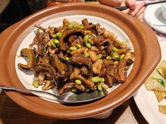 田鸡烧鱼乔-黄泥岗·地道湖北菜(奥特莱斯店)