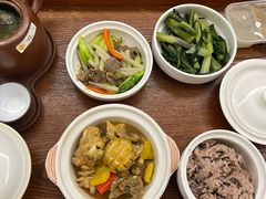 -雪梅月子中心(华侨城店)