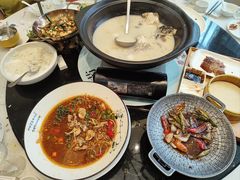 -香山湖家家宴(中山陵店)