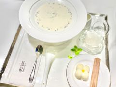 -燕庭·纯燕窝·甜品下午茶(南京西路店)