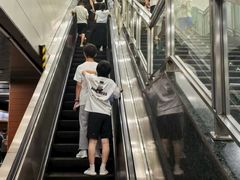 -白石桥南(地铁站)