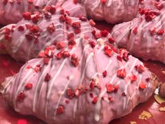 草莓可颂-BreadTalk面包新语·烘焙蛋糕(东方宝泰广场店)