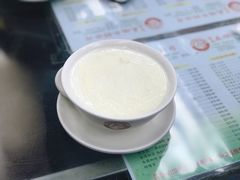 -义顺牛奶公司