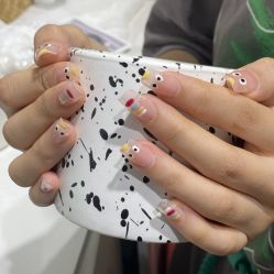 -尤米一站式美甲美睫