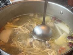 -一席地·本地鸡窝·杭帮鸡火锅(萧山银隆百货店)