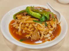 湿炒牛河-玲又珑美食(盘福路店)