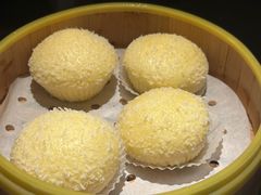椰丝流沙包-老头儿油爆虾·知味杭州(爱琴海购物中心)