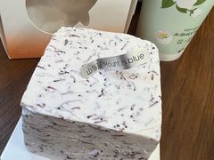 -山与蓝·轻糖鲜果蛋糕(勒泰店)