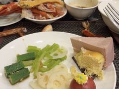 -怡豪大饭店·49楼旋转自助餐厅