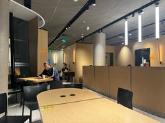 -麦当劳(展览路店)