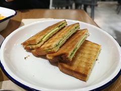 咖椰吐司-HELLO 27 意面·沙拉·帕尼尼