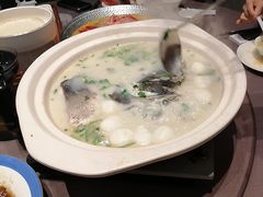 -香山湖家家宴(中山陵店)