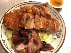 烧鹅拼叉烧饭-吾家香港烧腊专门店
