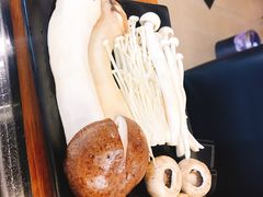 -肉甲韩国木炭烤肉(新壹街1店)