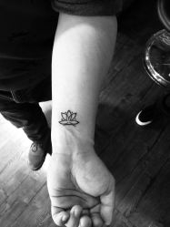 -刺客纹画纹身·洗纹身·穿孔饰品