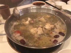 鸡汤火锅-一席地·本地鸡窝·杭帮鸡火锅(萧山银隆百货店)