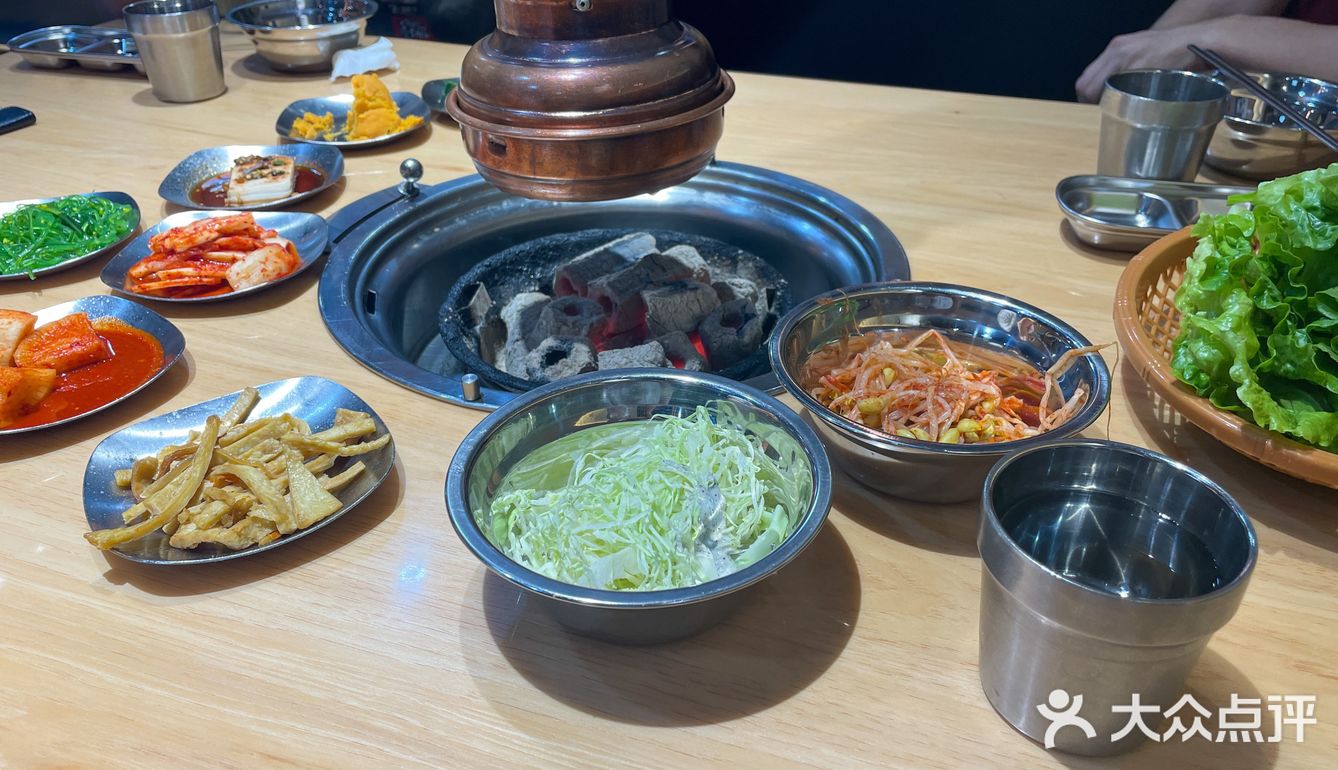分量超大的韩式烤肉，味道也🉑