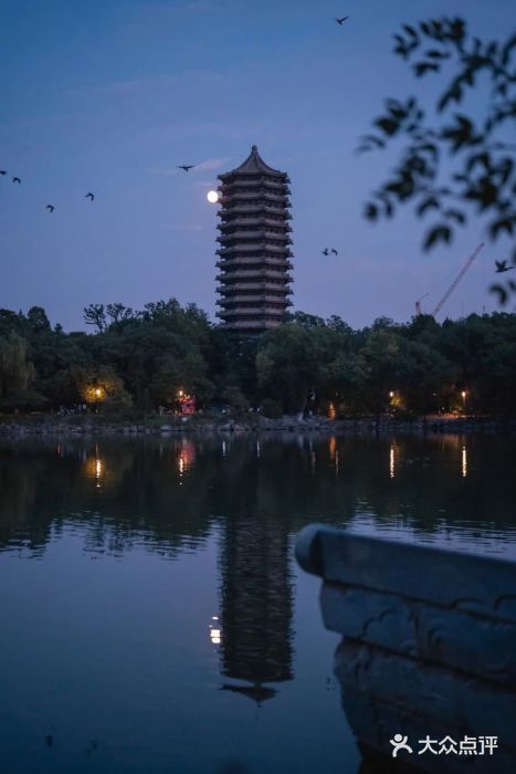 博雅塔图片
