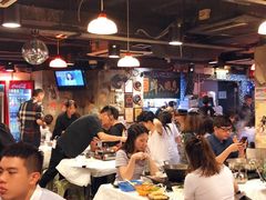 大堂-鲜入围煮花胶鸡海鲜火锅