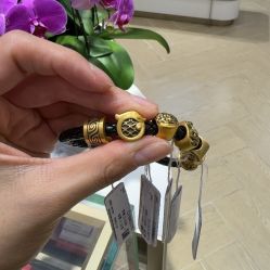 -周生生Chow Sang Sang(新世界店)