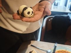 -雍容荟帝王蟹活龙虾展台自助(IFS黑金店)