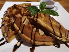 -Who乎coffee&bar