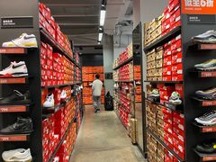 -NIKE上海青浦优选体验店
