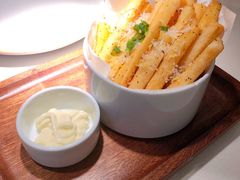 -阿妮叶李(光谷世界城店)