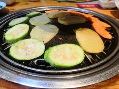 -唯成•韩国炭火烤肉 유성고기