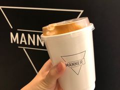 拿鐵-Manner Coffee(芮欧百货店)