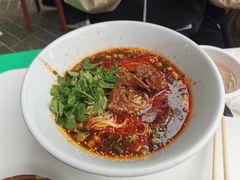 -李与白包子铺(桐梓林店)