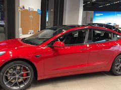 -TESLA 特斯拉(上海太古汇体验店)