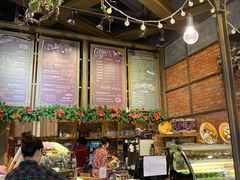 -玛格萝妮(汇智国际商业中心店)