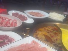 -小天鹅火锅·一线江景洪鼎旗舰店(洪崖洞店)
