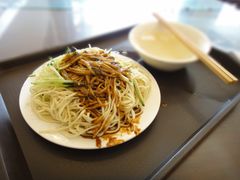 需要自己加辣椒的麻辣凉面（8元）-新川面馆(新街口二店)