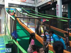 -蒙特利亲子乐园