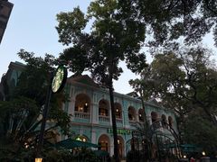 -星巴克臻选(广州沙面店)