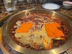-小天鹅火锅·一线江景洪鼎旗舰店(洪崖洞店)
