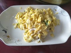 银鱼炒鸡蛋-魏四小鱼锅贴王