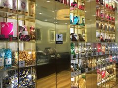 -VENCHI 闻绮(上海佛罗伦萨小镇店)