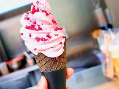 玫瑰脆筒-喜茶(北京五棵松华熙店)