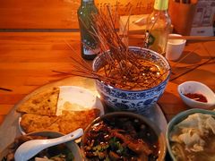 -大众跷脚牛肉馆·非遗传承单位(峨眉山店)