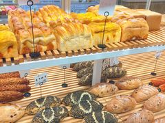 -焙丽拾光(麦凯乐直营店)