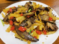 -牛八宝桂林米粉(八里庄店)