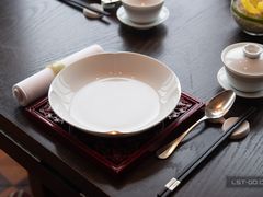 餐具摆设-广州柏悦酒店·悦景轩·粤菜餐厅