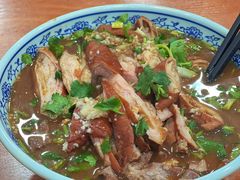 精品大肠卤煮火烧-门框胡同百年卤煮(新街口店)