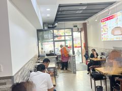 -黄阿姨锅贴大王(万航渡路店)