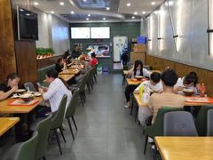 大堂-螺小胖柳州螺蛳粉(钟楼总店)