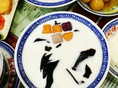 -赵记传承特色牛奶甜品(泉城广场店)