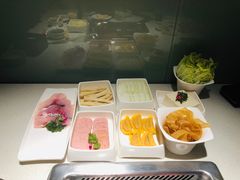 -海底捞火锅鲜切牛肉主题店(长寿路店)
